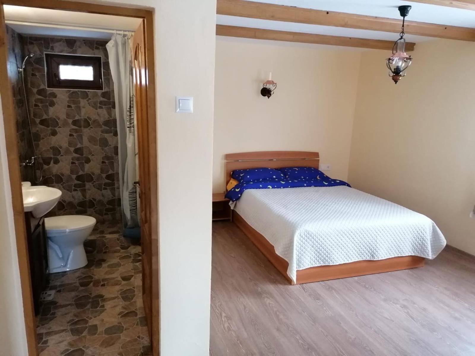 La Cascada Sipot Villa Merisor Ngoại thất bức ảnh